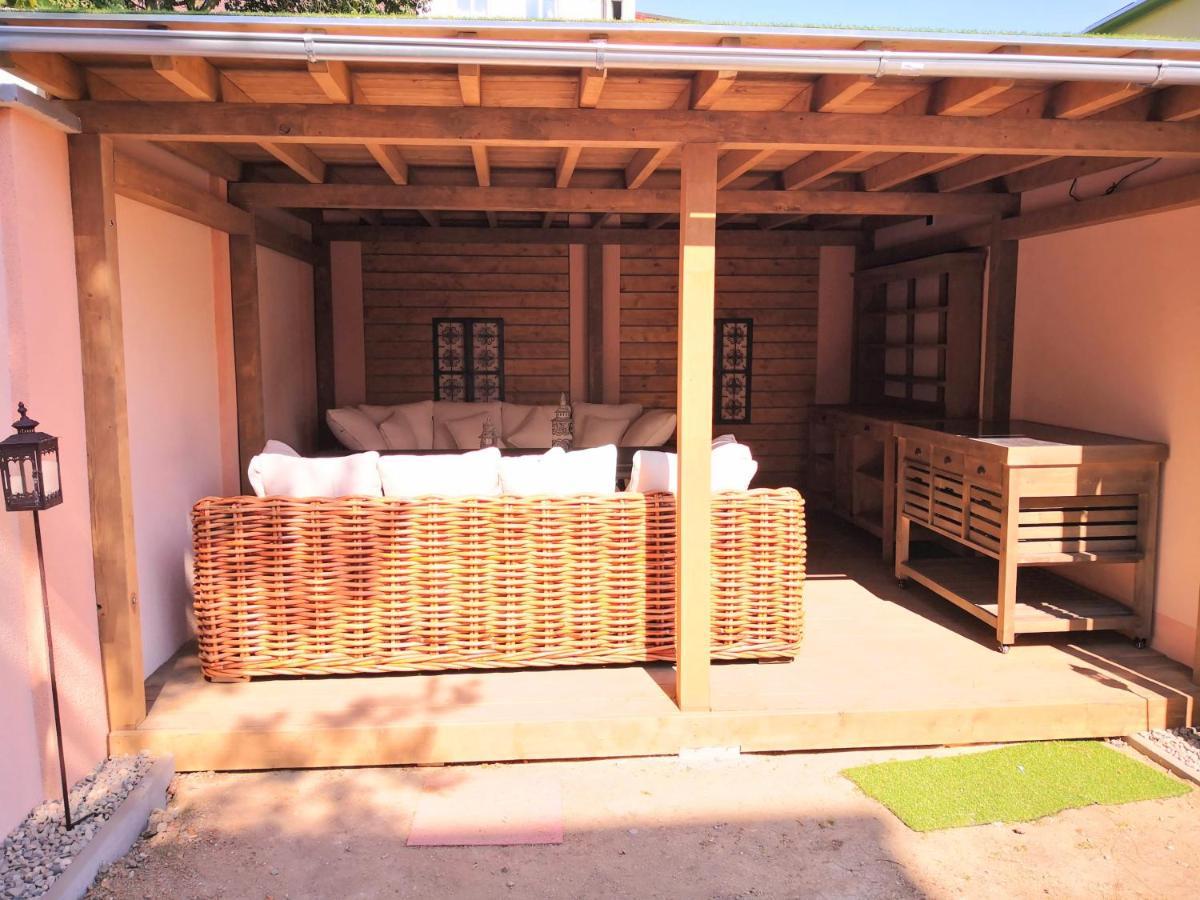 Apartman Praha Brevnov ภายนอก รูปภาพ