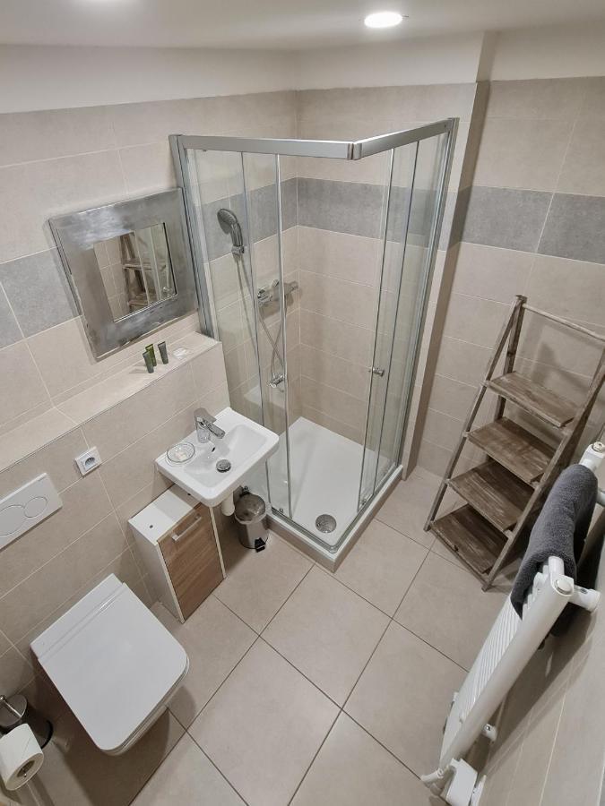 Apartman Praha Brevnov ภายนอก รูปภาพ