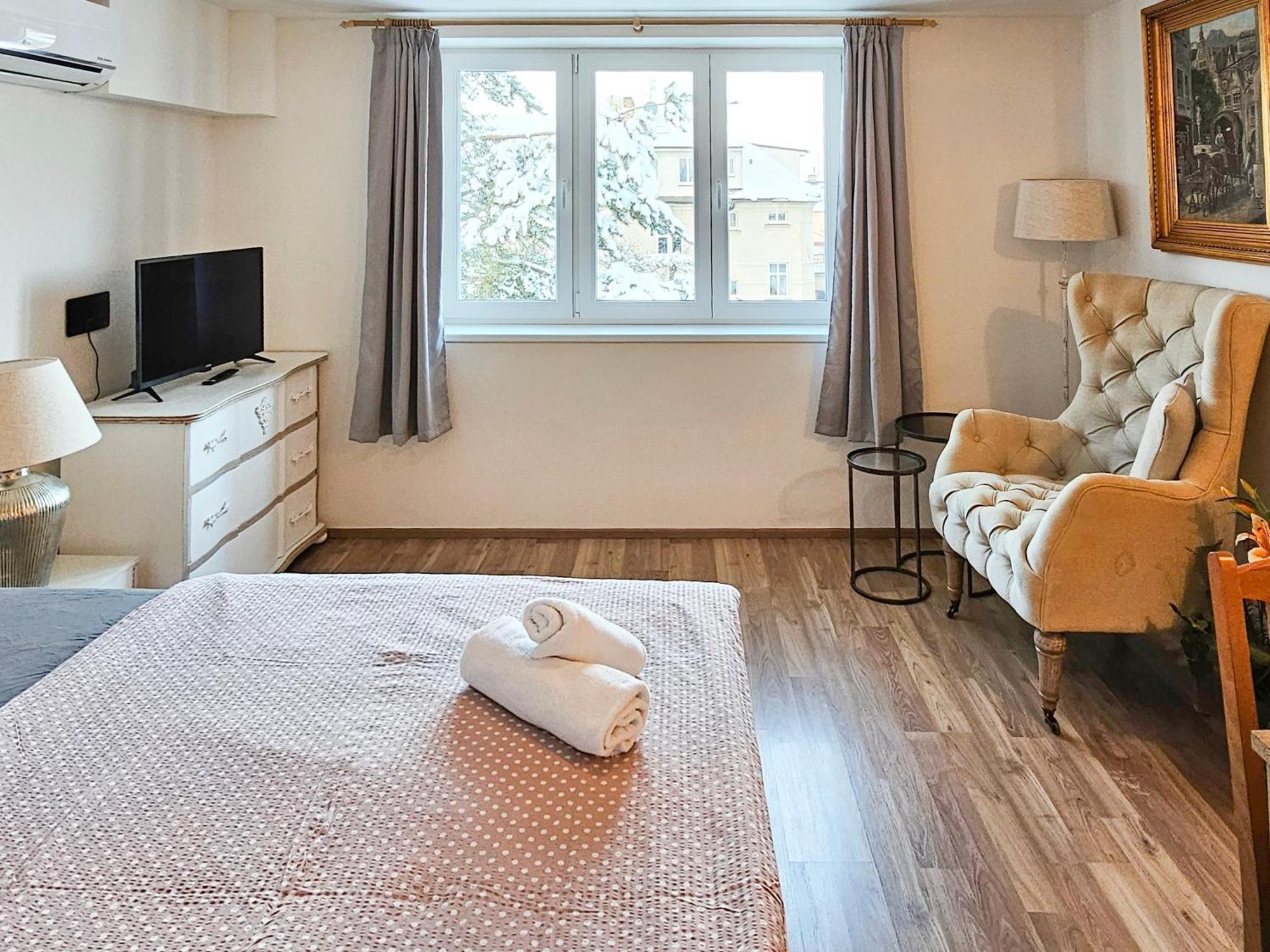 Apartman Praha Brevnov ภายนอก รูปภาพ